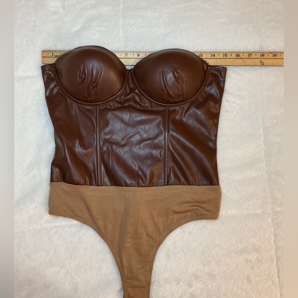 Jluxlabel faux leather strapless bodysuit - Picture 3 of 6